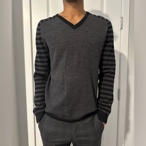 Mens banana republic sweater top. Size Large